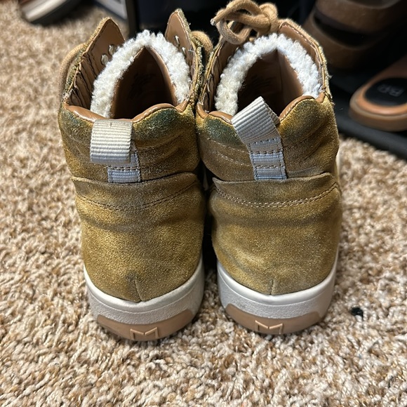 Marc Fisher LTD Mally. size 6 - Picture 4 of 4